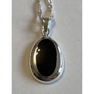 Womens 925 Sterling Silver Thailand black Onyx inlay 12” pendant Necklace 5 gram